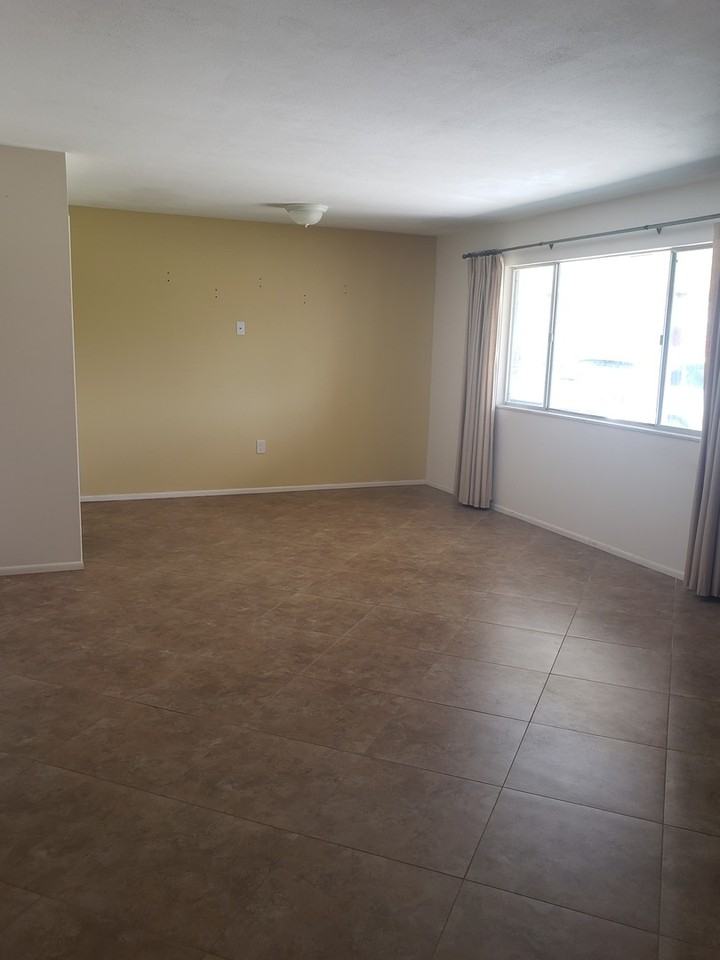 714 Indian Wells Ave - Photo 2 of 12