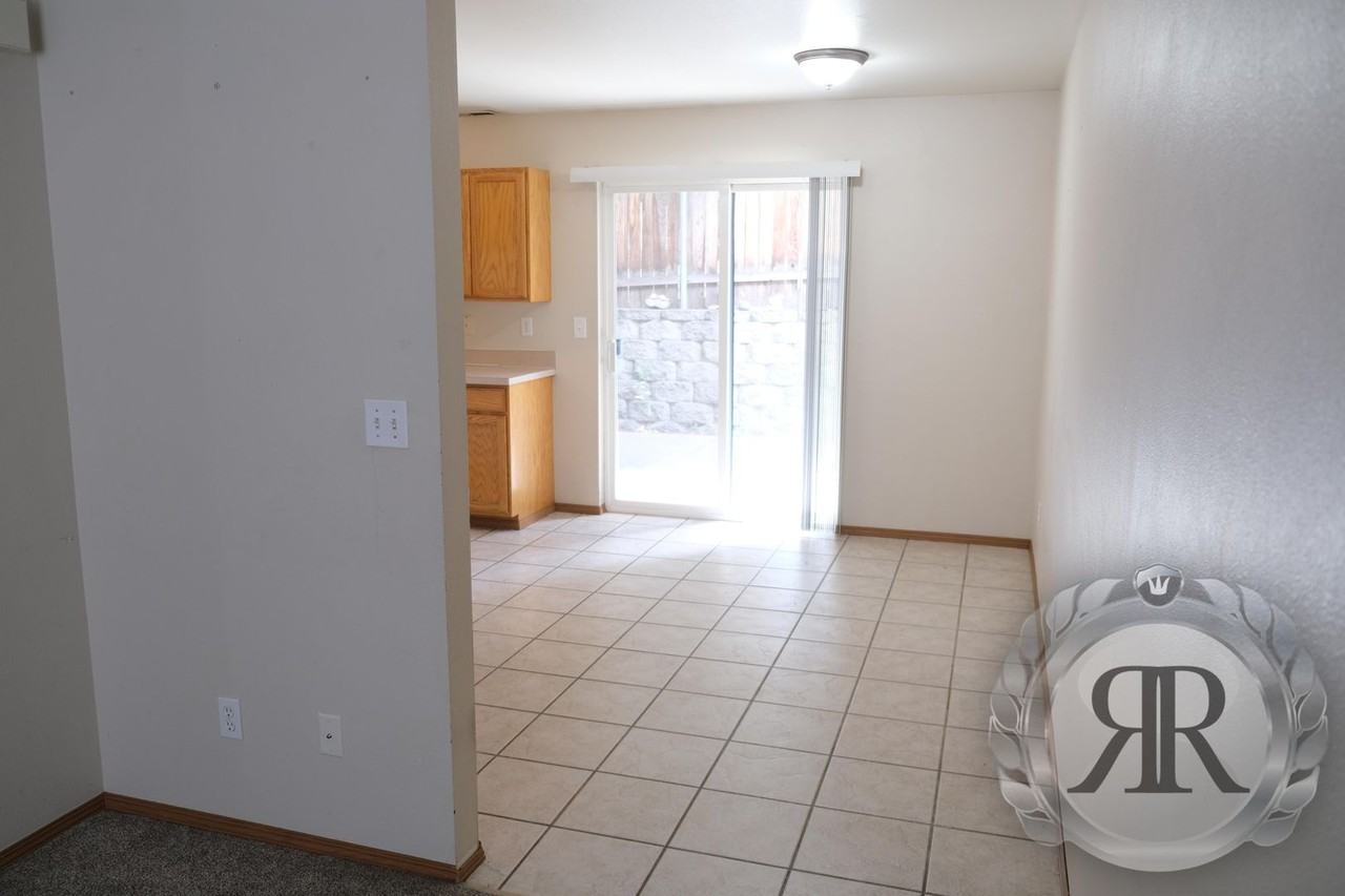 3616 Fairbanks Ave #4 - Photo 6 of 17