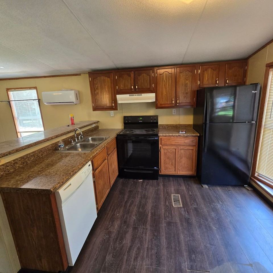 507 Ferrell St - Photo 3 of 10