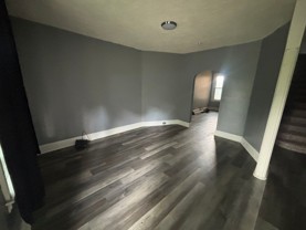 1324 W Sycamore St - Photo 1 of 1