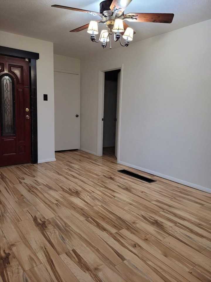 1150 W 700 S - Photo 3 of 7