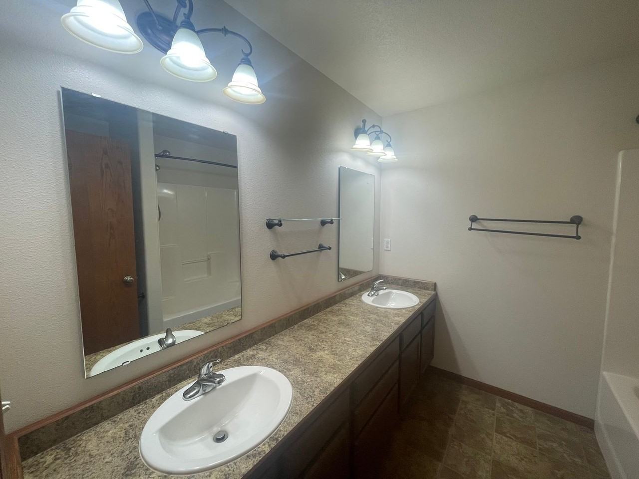 4516 Westport Pkwy - Photo 7 of 16
