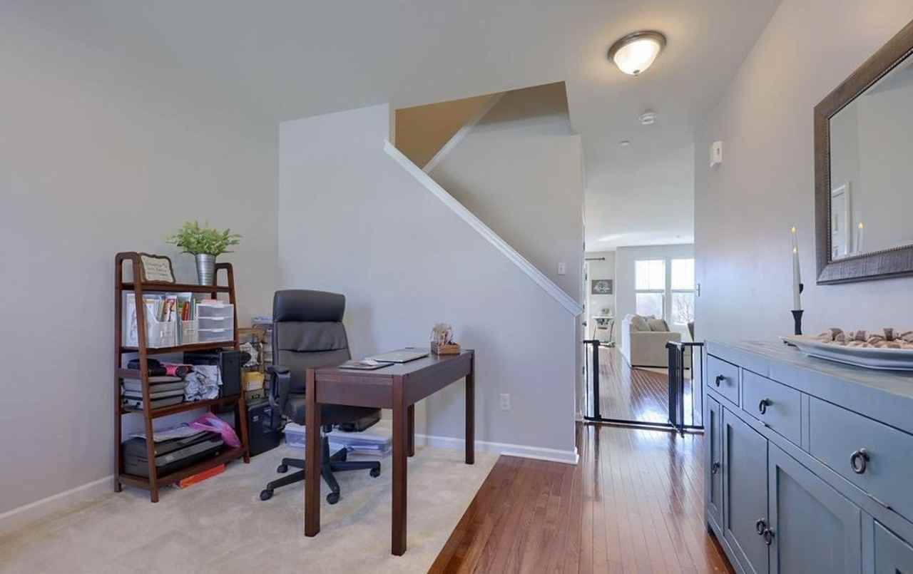 274 Kestrel Ct - Photo 3 of 33