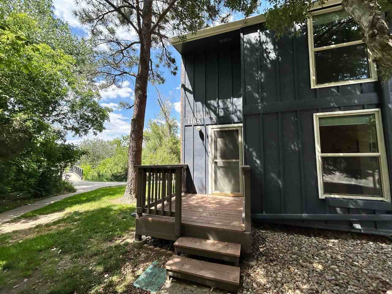 1185 Bear Mountain Dr - Photo 2 of 50