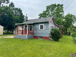 featured image of 1027 Bergen Ave
