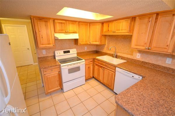 10227 Glen Moor Ln - Photo 2 of 10