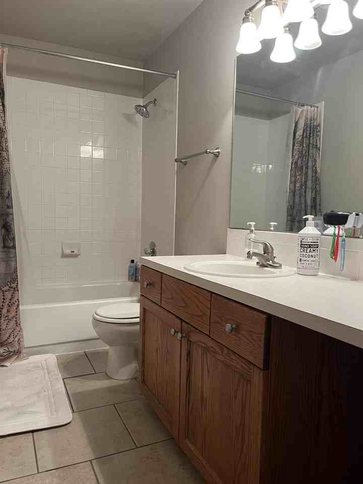 2032 Prairie View Ct - Photo 2 of 43