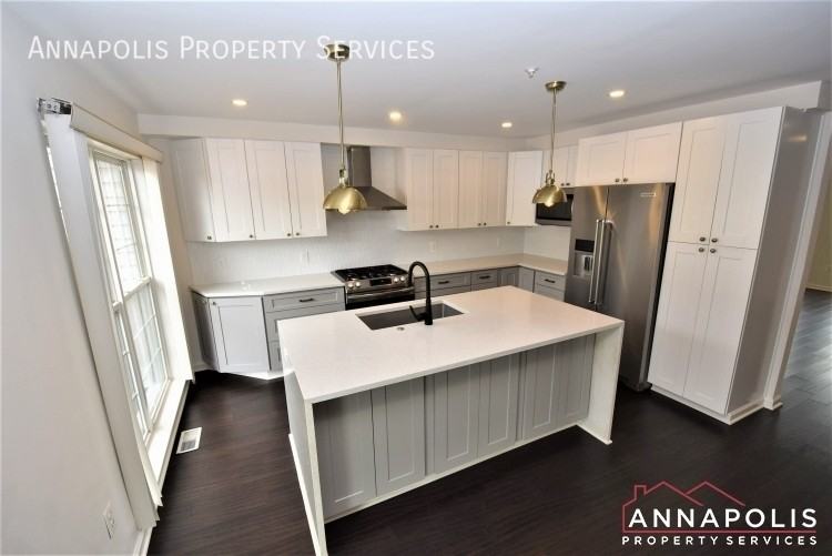 638 Howards Loop #1 - Photo 2 of 21