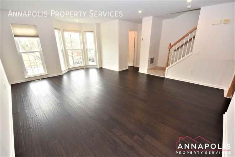 638 Howards Loop #1 - Photo 3 of 21