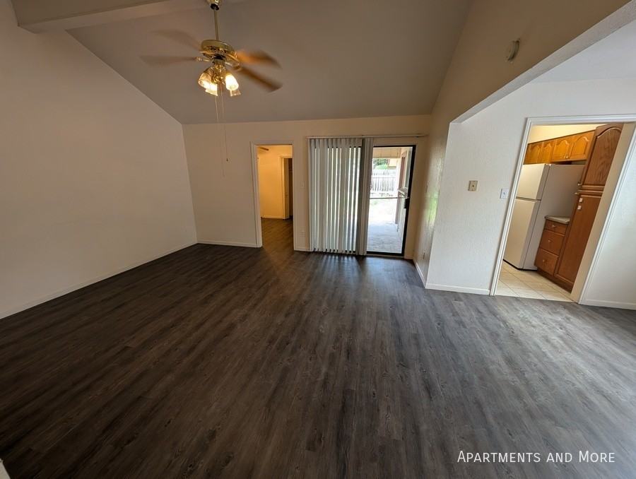 1000 Columbia St #B - Photo 4 of 19