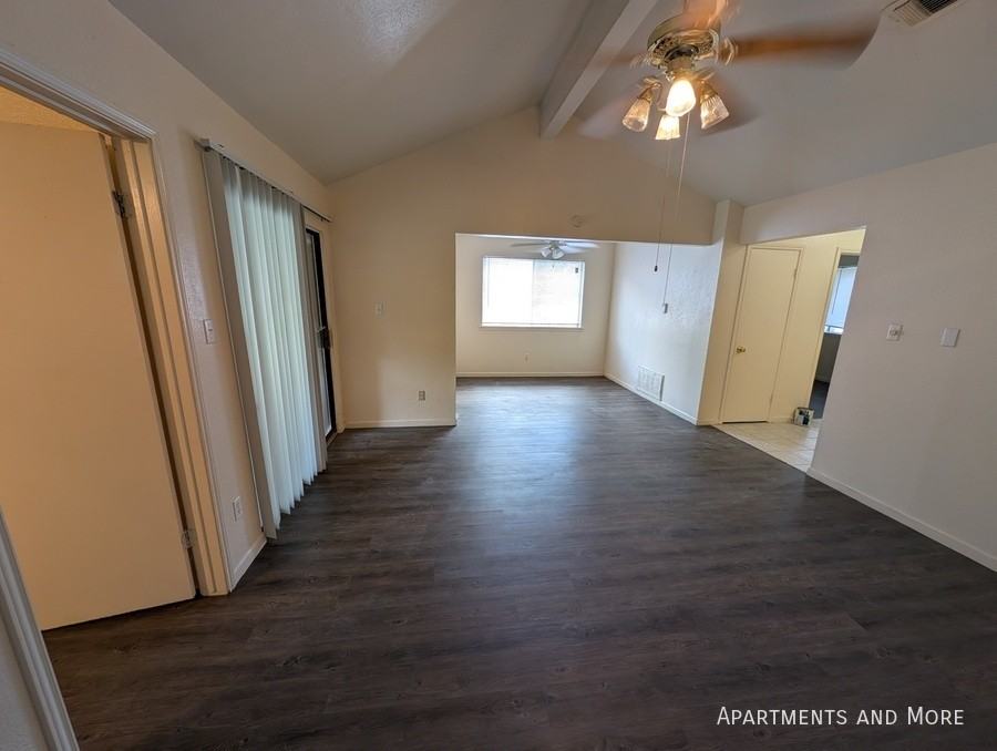 1000 Columbia St #B - Photo 7 of 19