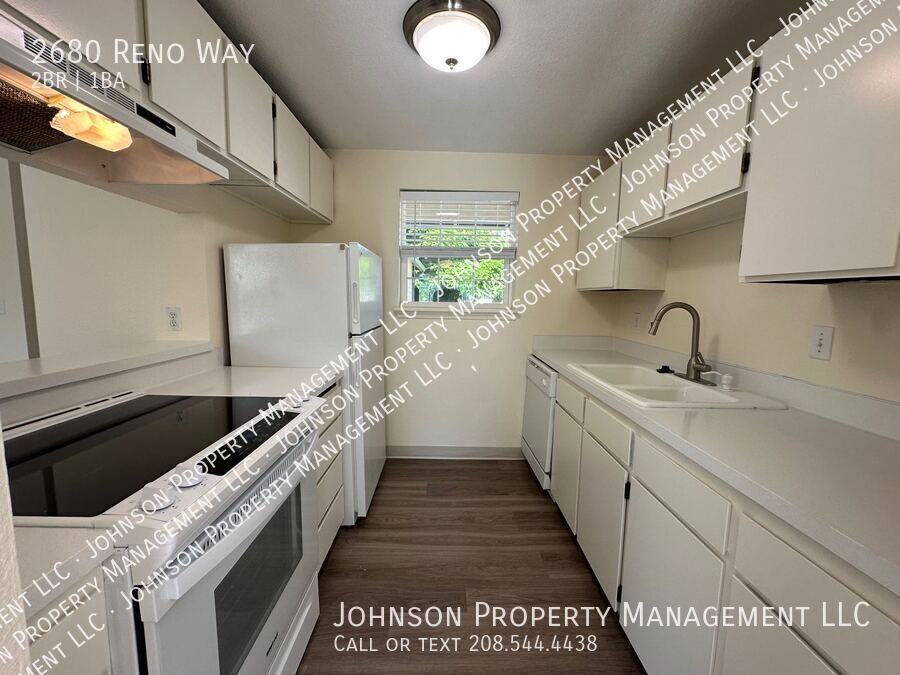 2680 N Reno Way - Photo 2 of 15