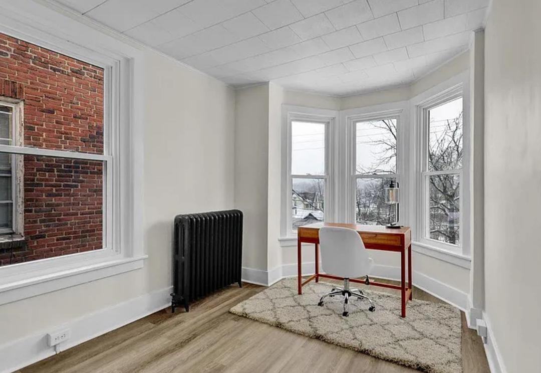 853 Joslin St Se #NA - Photo 3 of 6