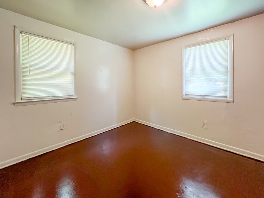 1811 Owens Ct #NA - Photo 4 of 15