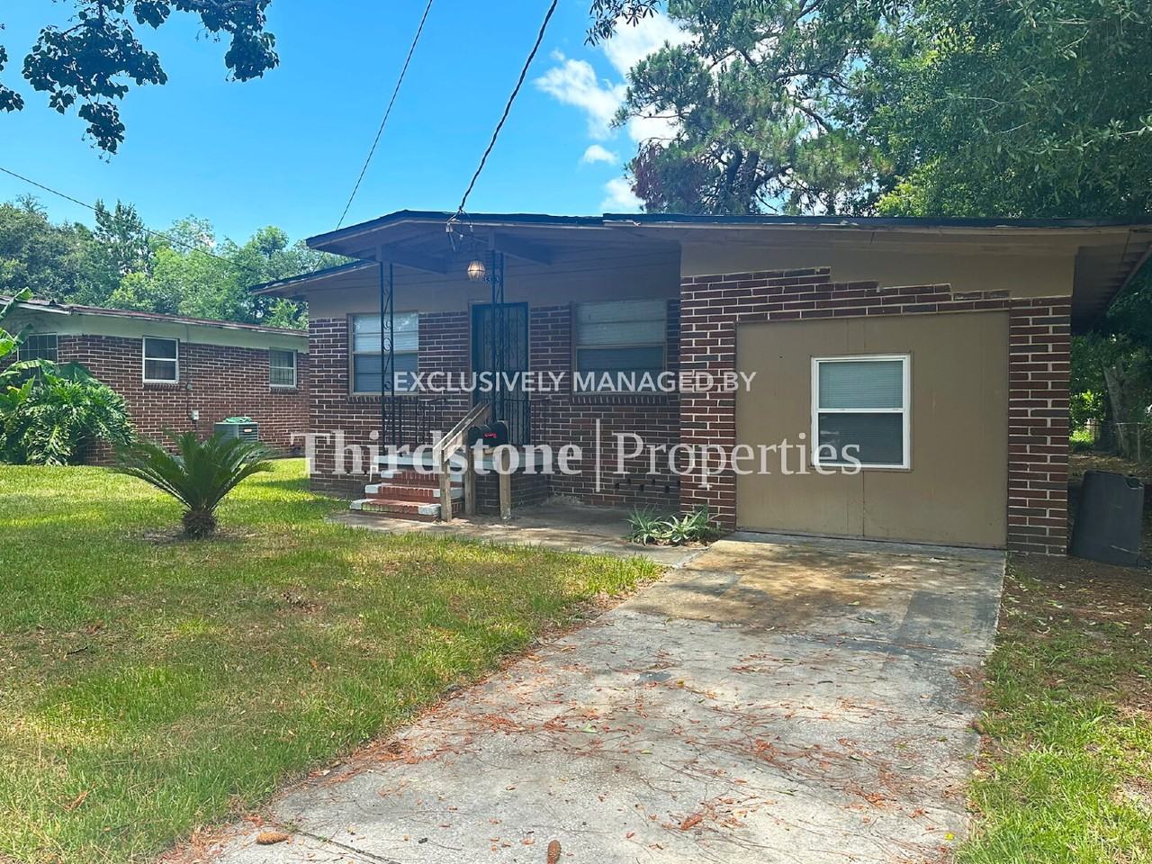 3323 Martha St - Photo 3 of 7