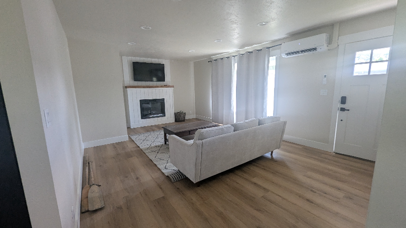 801 Oregon Ave - Photo 2 of 12