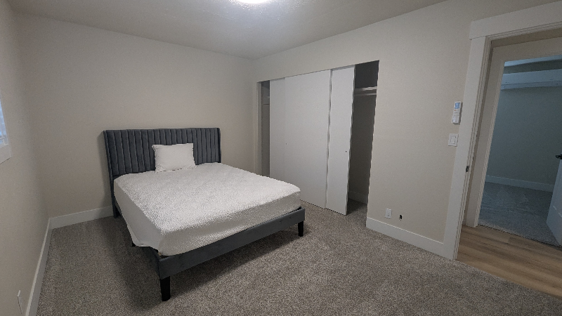 801 Oregon Ave - Photo 3 of 12