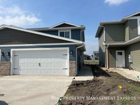 9666 W Tunis Dr - Photo 1 of 1