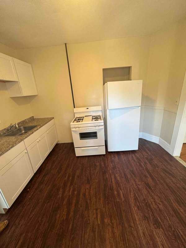 20 Woodland St - Photo 2 of 8