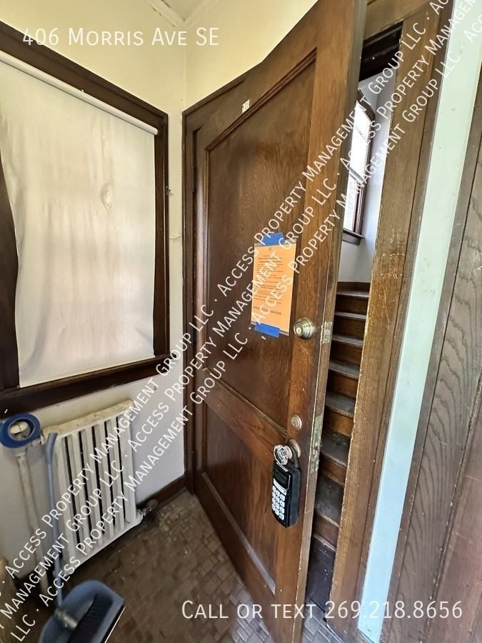 406 Morris Ave Se - Photo 3 of 30