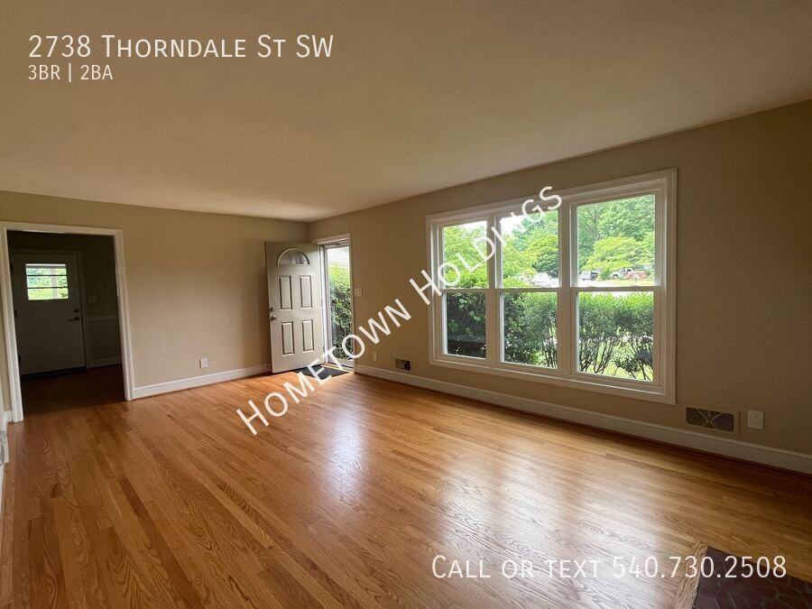 2738 Thorndale St Sw - Photo 3 of 20