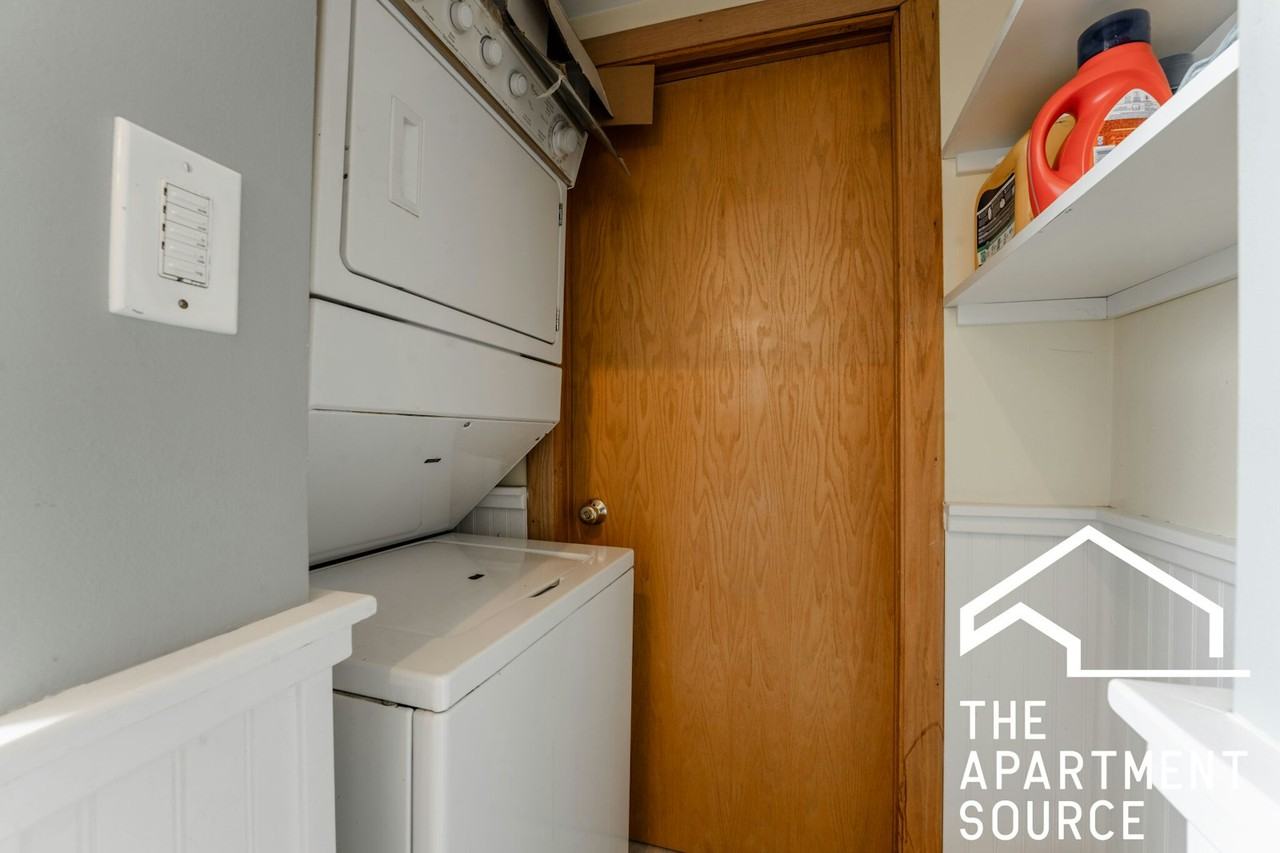 3036 North Seminary Avenue, Unit 3F - Photo 4 of 31