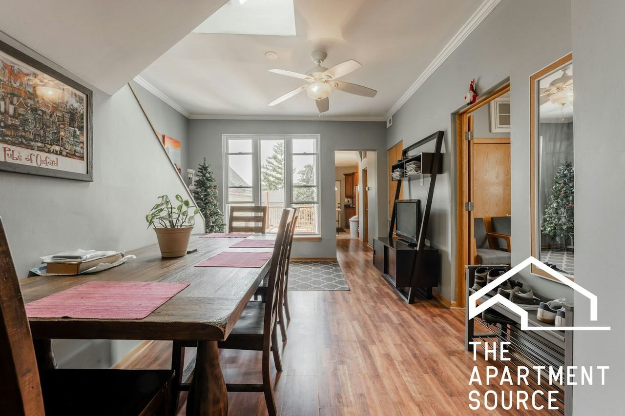 3036 North Seminary Avenue, Unit 3F - Photo 7 of 31