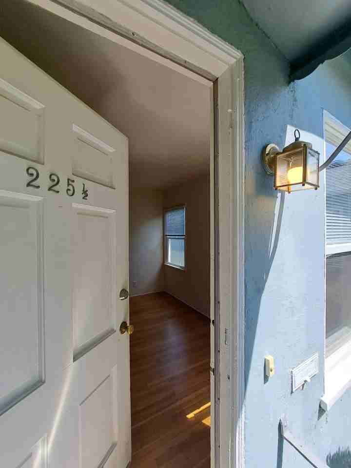 Cedar 223 - Photo 2 of 13