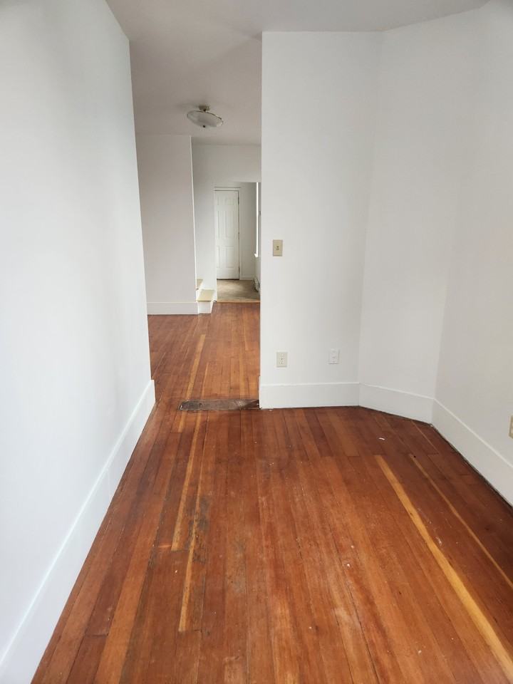 422 Faulkner Avenue, Martinsburg WV 25401 - Photo 2 of 10