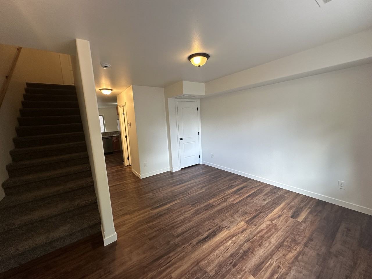 10 on Astor - Photo 5 of 12