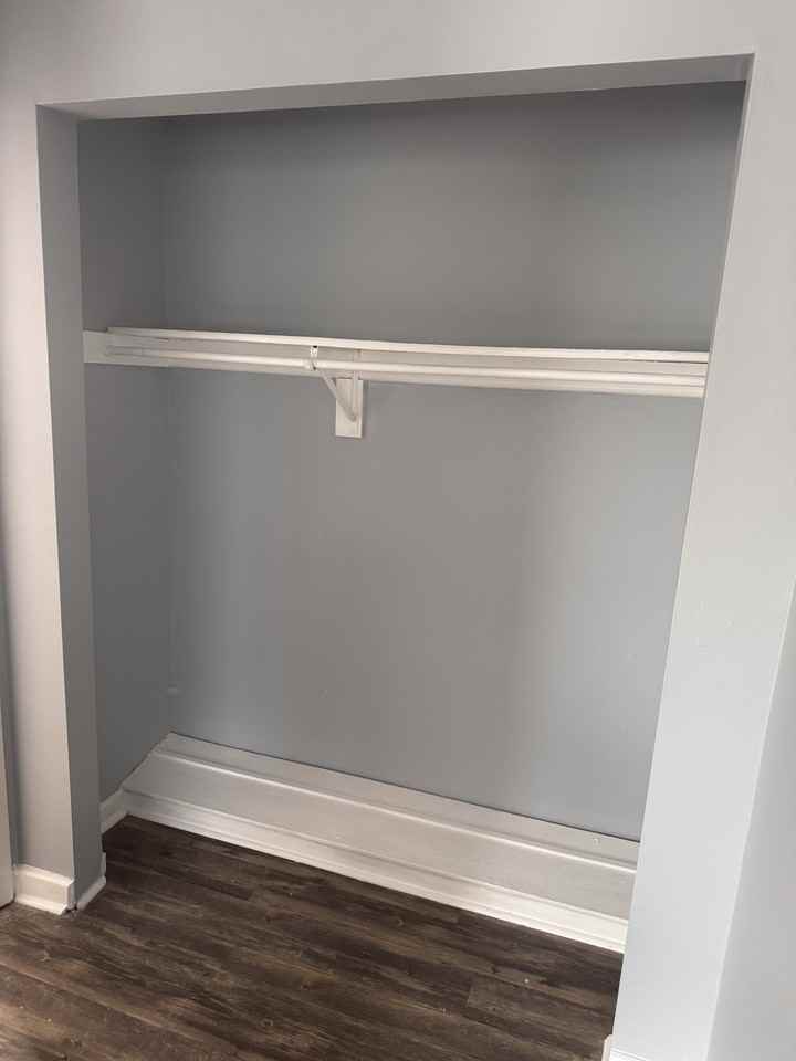 200 Catherine Street - Photo 3 of 15