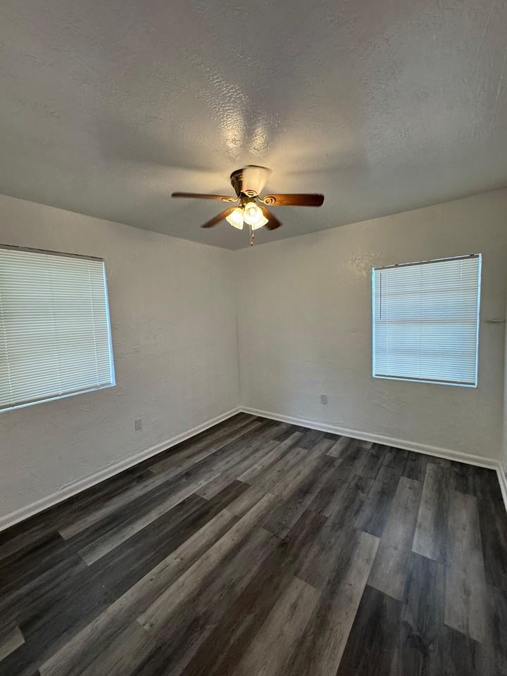 ROCKY APARTMENTS LLC - Photo 5 of 32