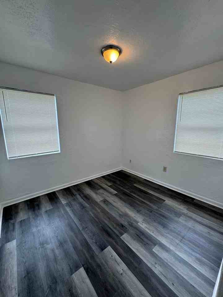 ROCKY APARTMENTS LLC - Photo 7 of 32