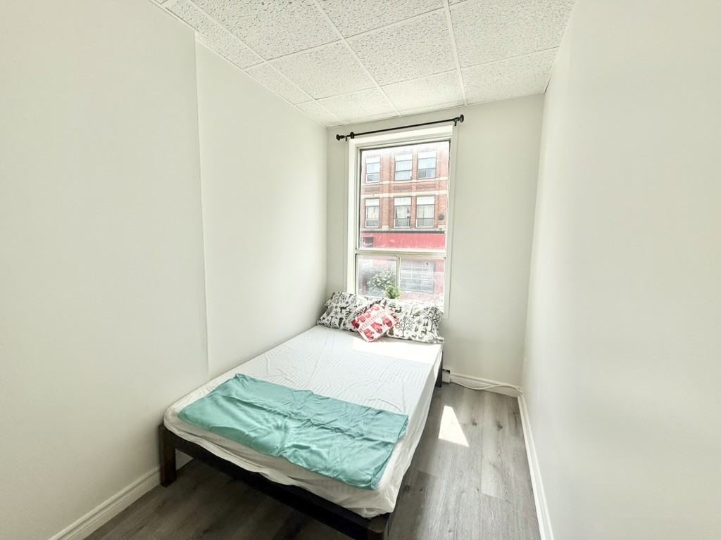 344.5 1653 Richmond St #1 - Photo 4 of 7