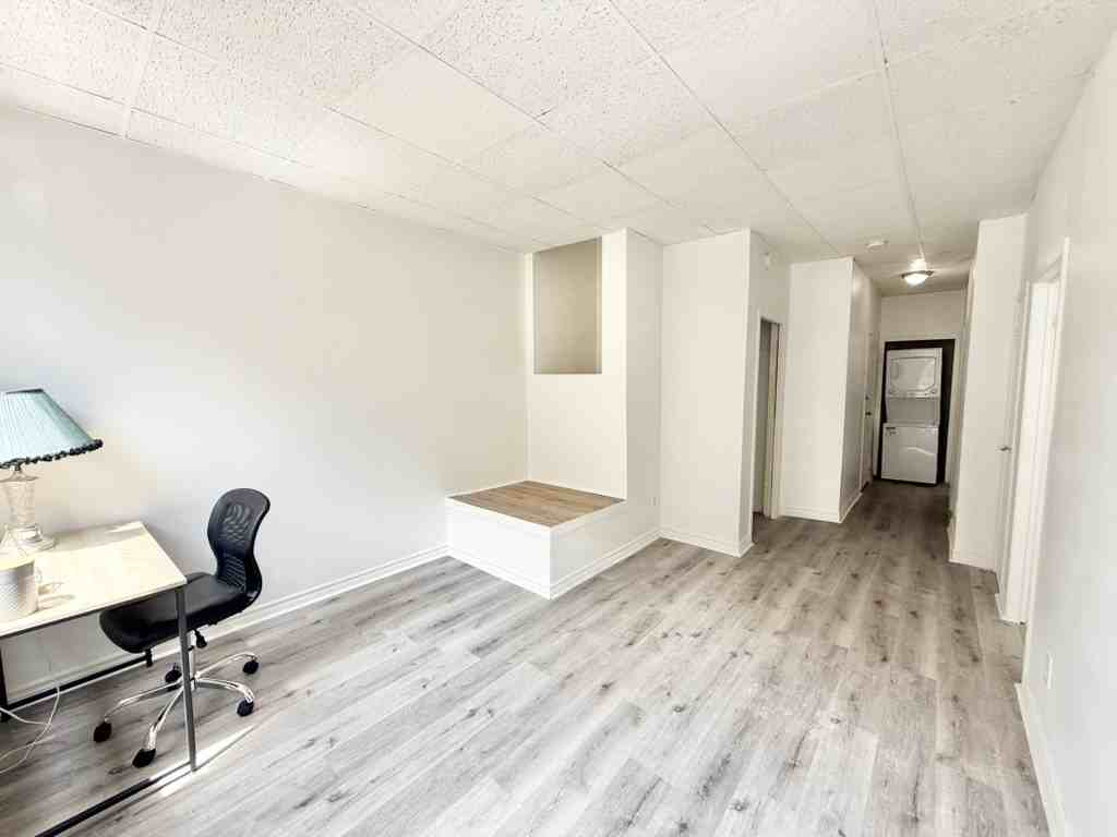 344.5 1653 Richmond St #1 - Photo 5 of 7