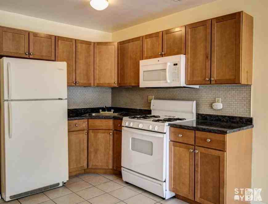 245 Skillman Ave - Photo 3 of 10