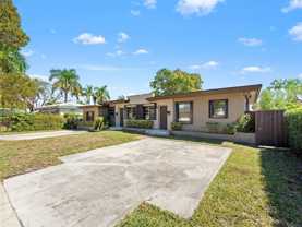 1311 N 19th Ave - Photo 1 of 1