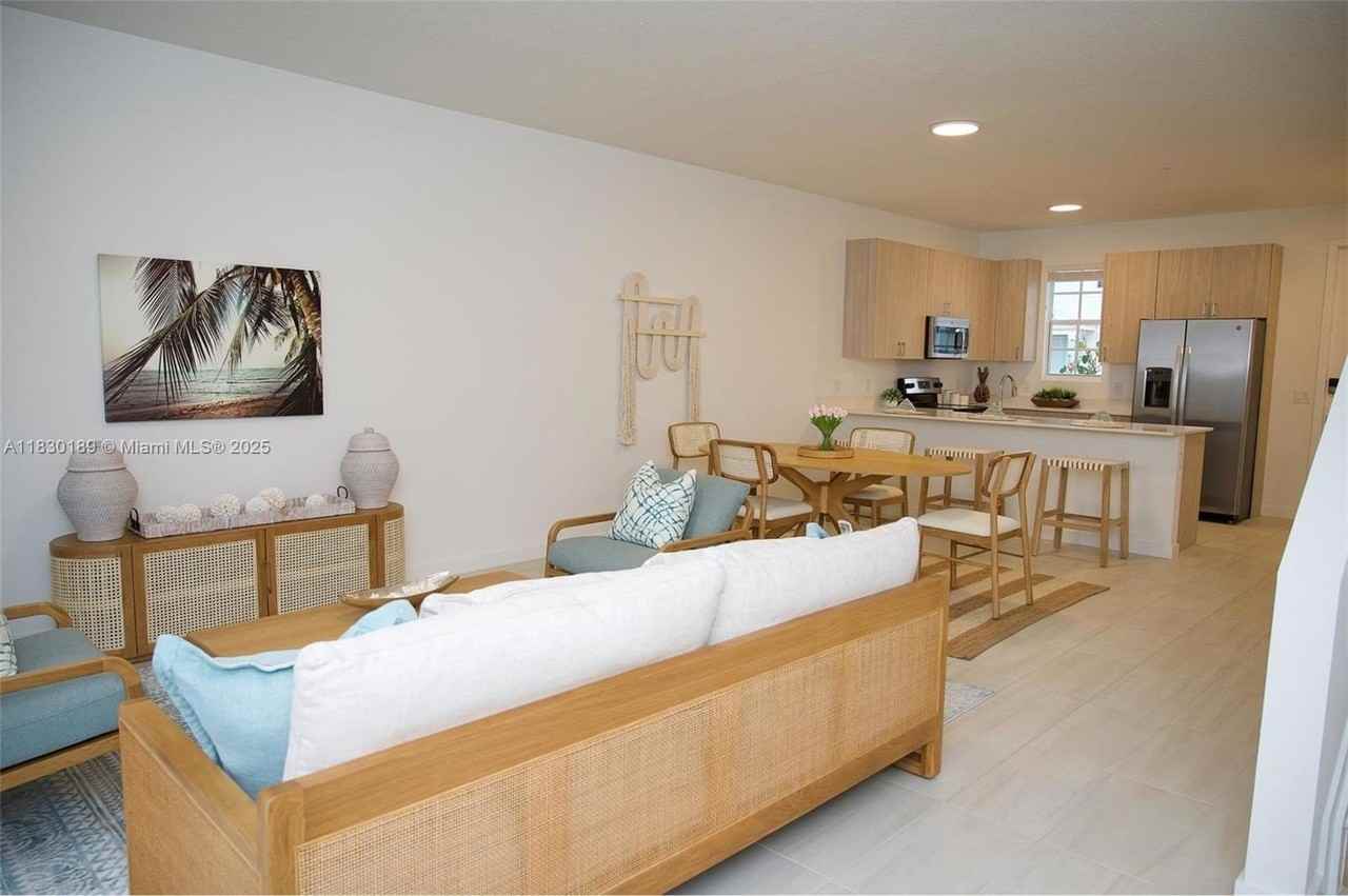 3316 Maritime Pl #101 - Photo 3 of 8