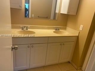 3301 Spanish Moss Ter #906 - Photo 3 of 11