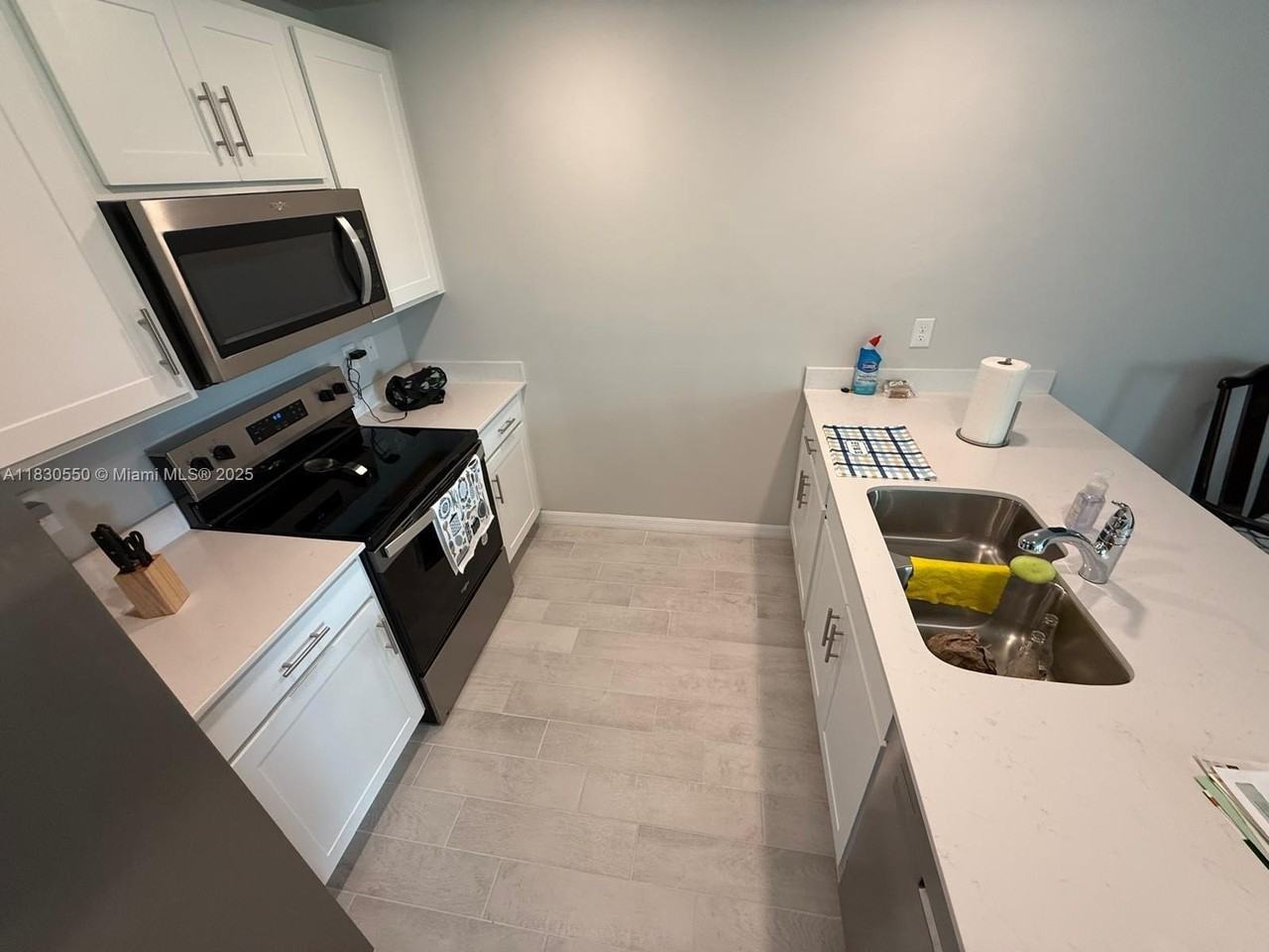 3051 Nw Beechwood Cir - Photo 5 of 22