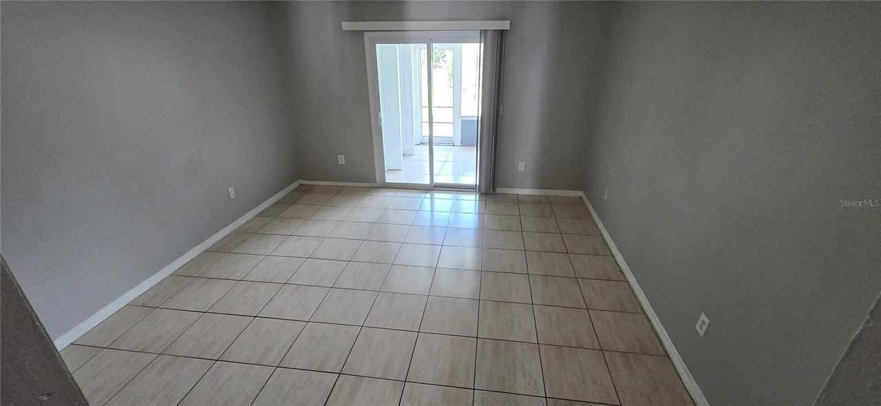 720 W Columbia Ave - Photo 4 of 21