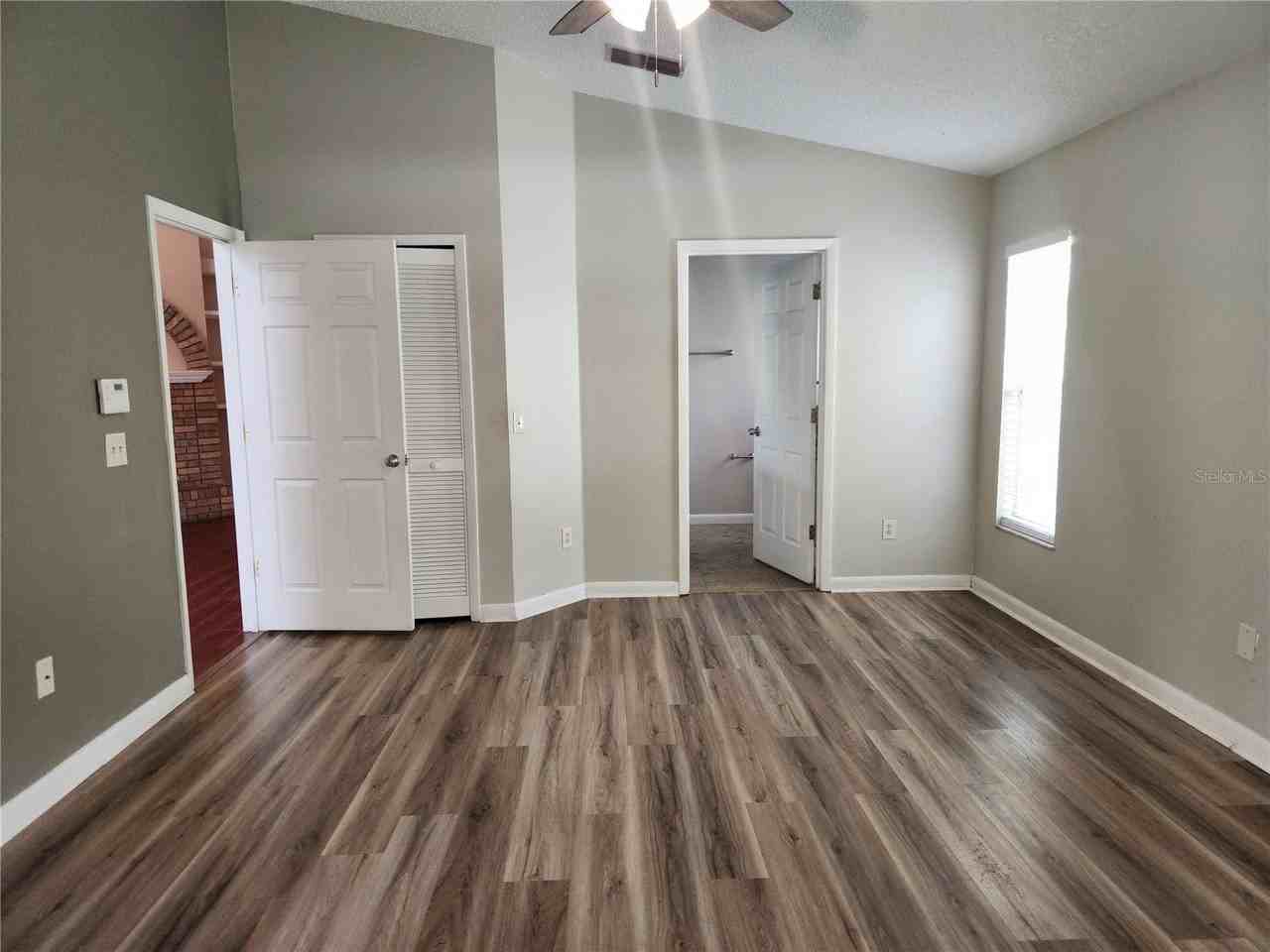 150 Abbey Hollow Dr - Photo 4 of 39