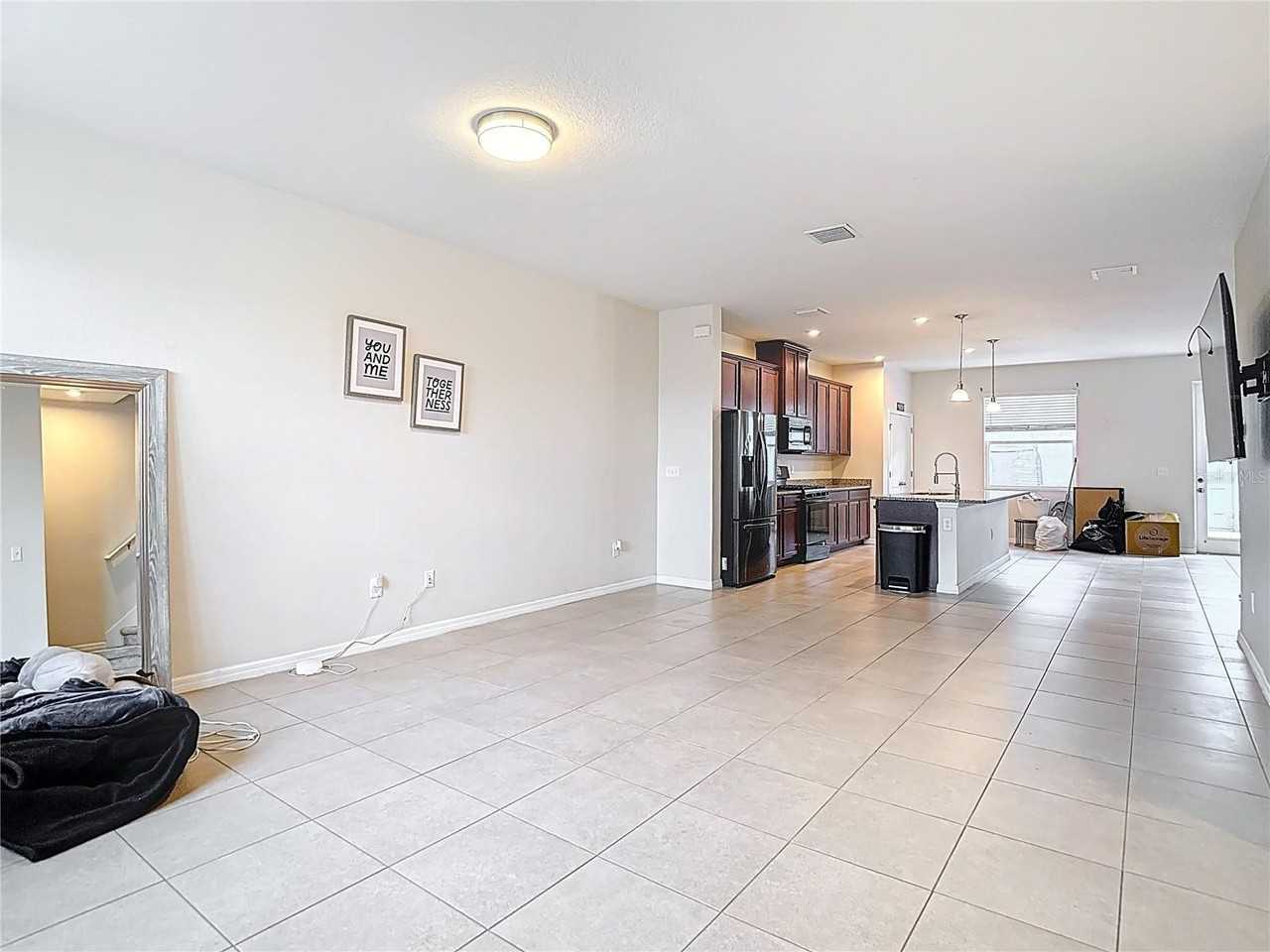 2343 Pergola Way - Photo 4 of 45