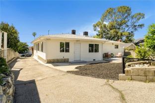 10410 Mountair Ave #B - Photo 1 of 1
