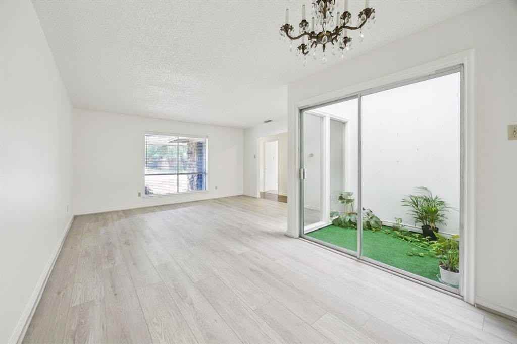 7639 Dentcrest Dr - Photo 5 of 16