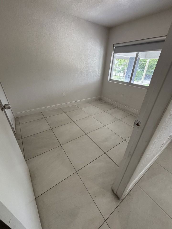 13150 Memorial Hwy - Photo 7 of 8