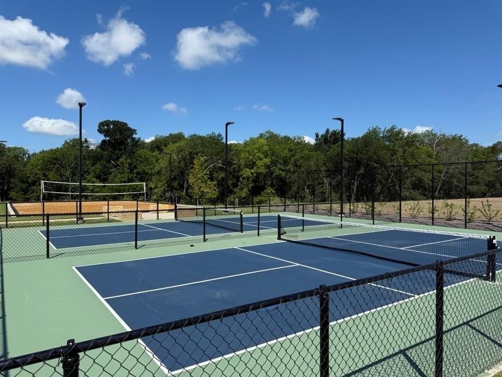 1324 Mccassland Drive - Photo 3 of 25