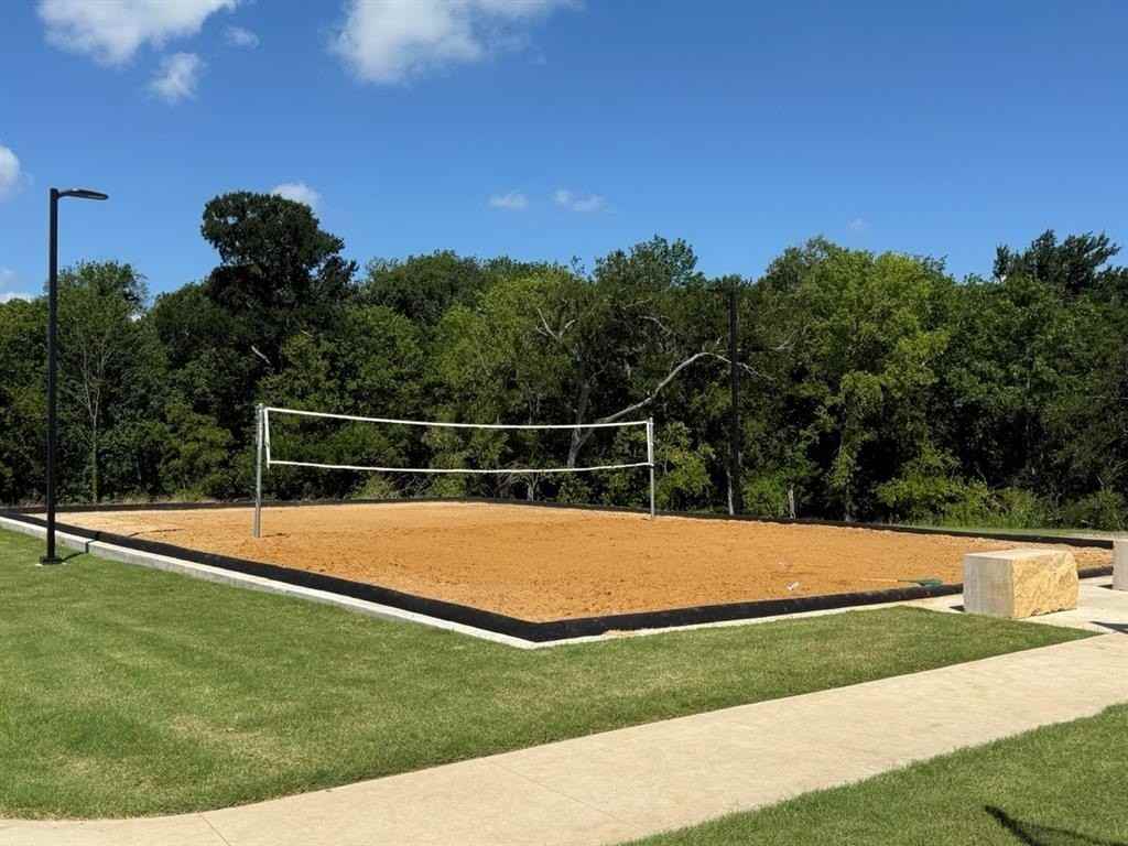 1324 Mccassland Drive - Photo 5 of 25