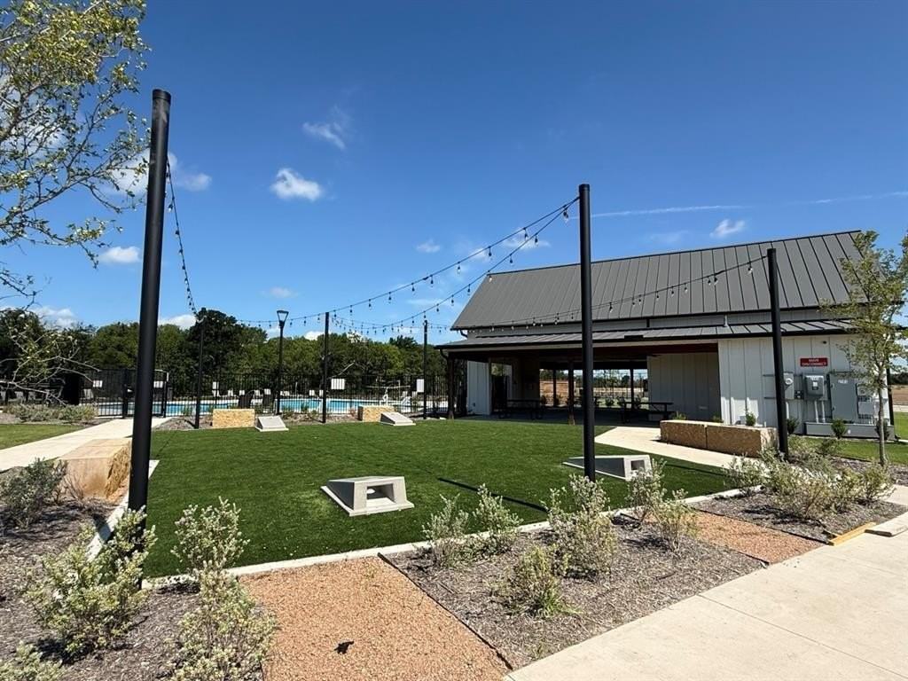 1324 Mccassland Drive - Photo 7 of 25