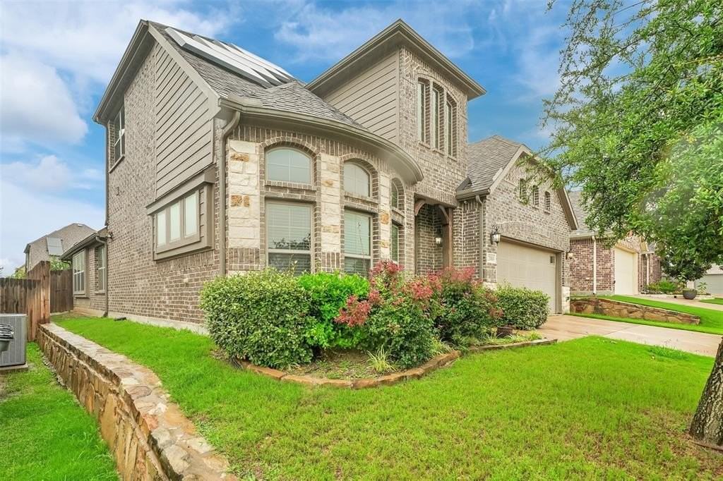 2088 Mccallister Dr - Photo 4 of 40